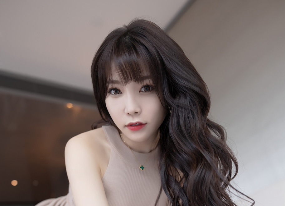 XIAOYU语画界 2022.01.04 Vol.689 芝芝Booty 美腿御姐[86+1P 811MB]